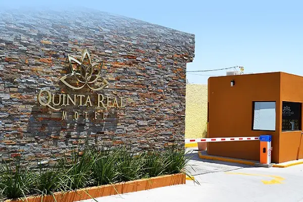 motel hotel quinta real