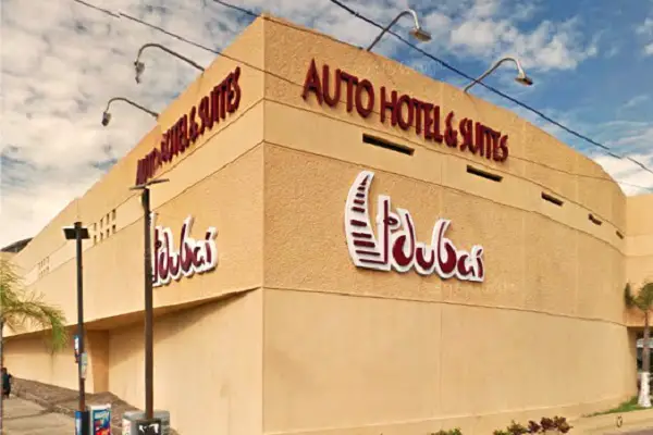 dubai auto hotel