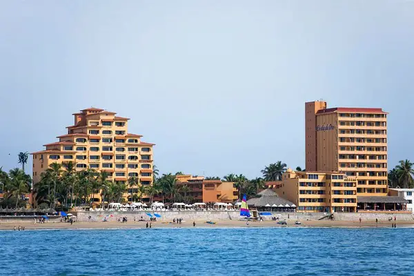 costa de oro beach hotel mazatlan
