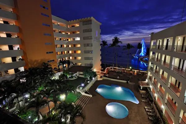 hotel-san-marino-puerto-vallarta