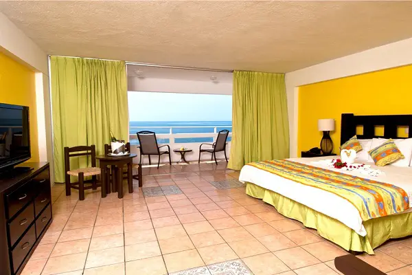 hotel-san-marino-puerto-vallarta