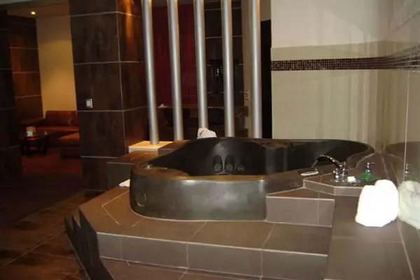 abitacion-con-jacuzzi-motel-zeus2