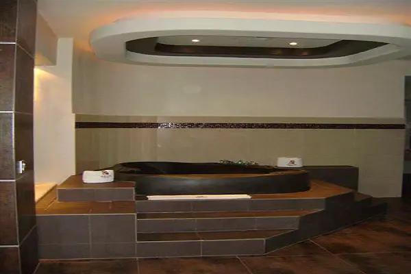 habitacion-con-jacuzzi-motel-zeus6