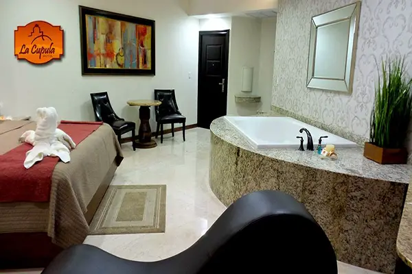 habitacion-jacuzzi vip-motel-la-cupula