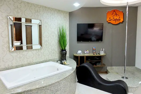 habitacion-jacuzzi vip-motel-la-cupula