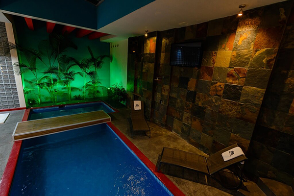 splash-pool-suites-motel-primavera