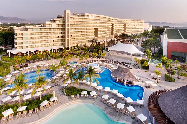 mundo-imperial-resort-hoteles-en-acapulco