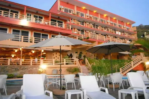 hotel-irma-hoteles-en-zihuatanejo