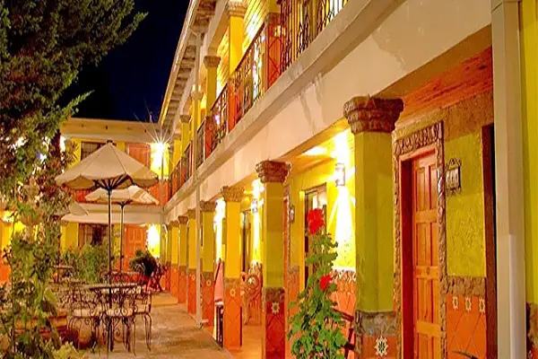 hotel-plaza-mexicana-margarita's-hoteles-en-creel