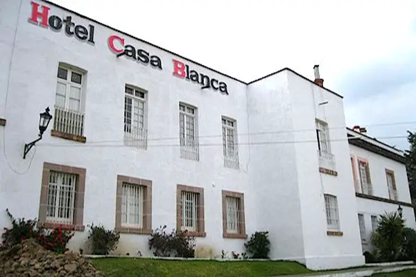 hotel-casa-blanca-hoteles-en-el-oro