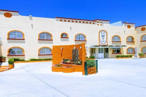 hotel-la-glorieta-hoteles-en-melchor-ocampo