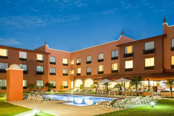 hotel-fiesta-inn-celaya-hoteles-en-juventino-rosas