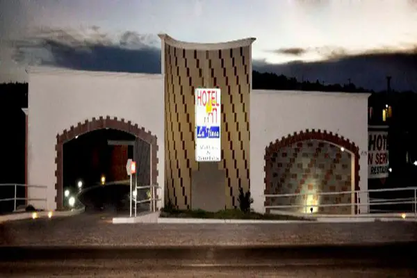 hotel-la-finca-acuna-hoteles-en-acuna