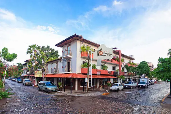 hotel-posada-de-roger-hoteles-en-puerto-vallarta-economicos