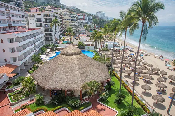 tropicana-hotel-hoteles-en-puerto-vallarta-con-playa