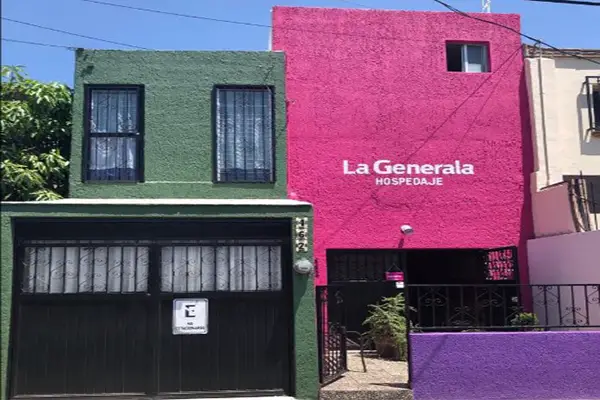 hostal-la-generala-hoteles-en-zapopan-centro