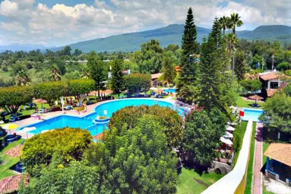 hotel-balneario-los-arcos-hoteles-en-huandacareo