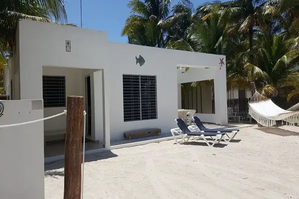 casa-de-los-peces-san-crisanto-hoteles-en-san-crisanto