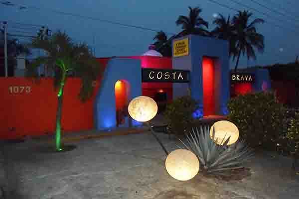 costa-brava-motel-moteles-en-colima-baratos